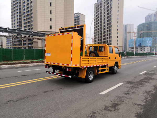 浙江防撞緩沖車出租